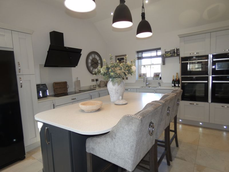 Kitchen- click for photo gallery